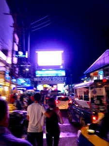 PattayaReiseberichtEntranceWalkingStreetNight