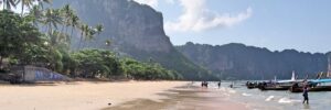 Krabis Straende Ao Nang Beach 01