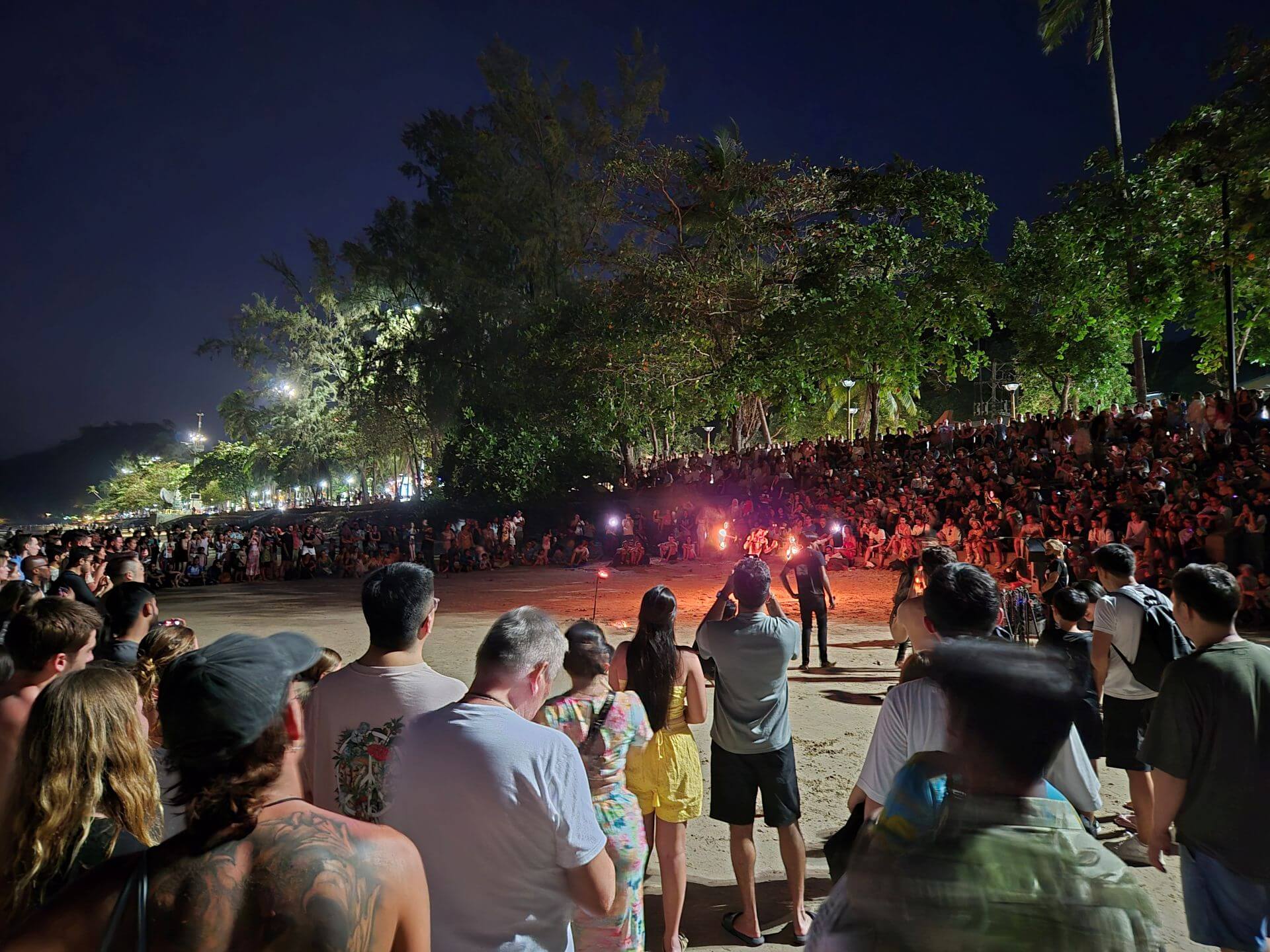 Feuershow Ao Nang Beach 2025