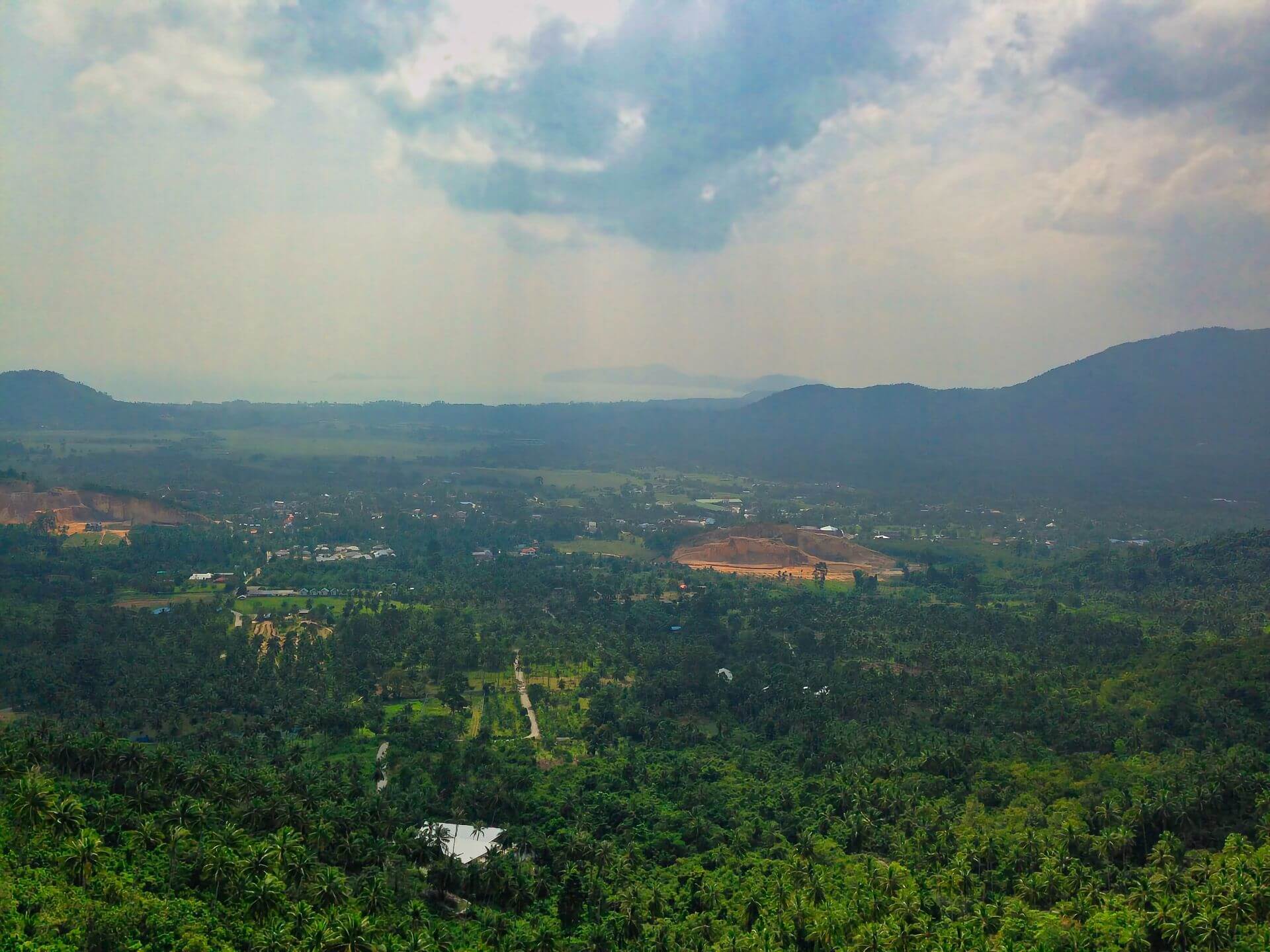 Ausblick von den Bergen Koh Samui Ausblick von den Bergen Koh Samui
