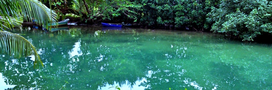Blaue Lagune Koh Chang Boote