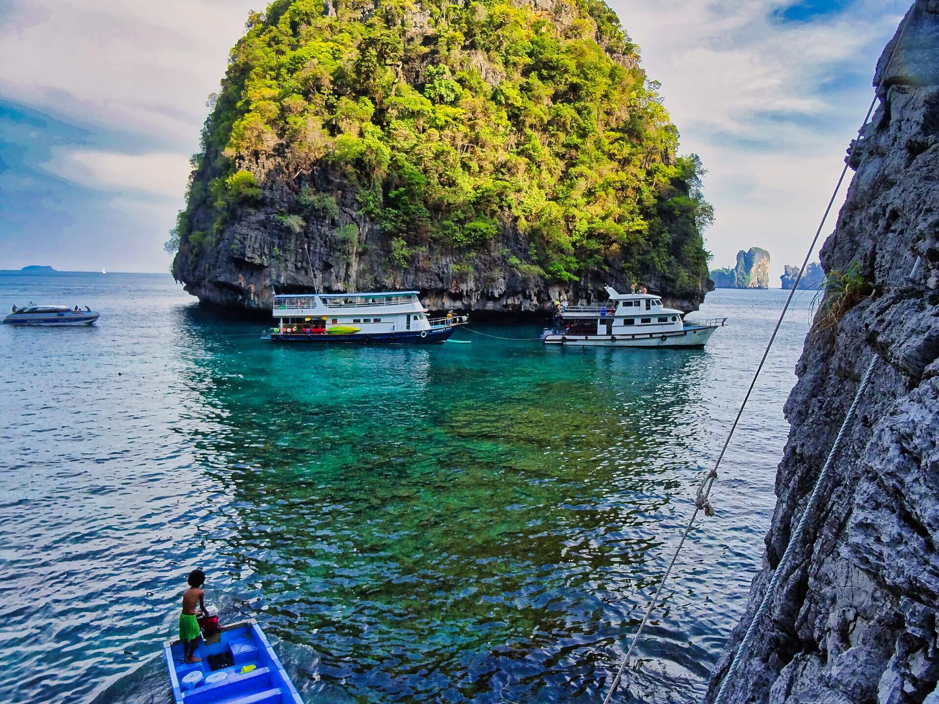 Loh Samah Bay Koh Phi Phi Loh Samah Bay Koh Phi Phi