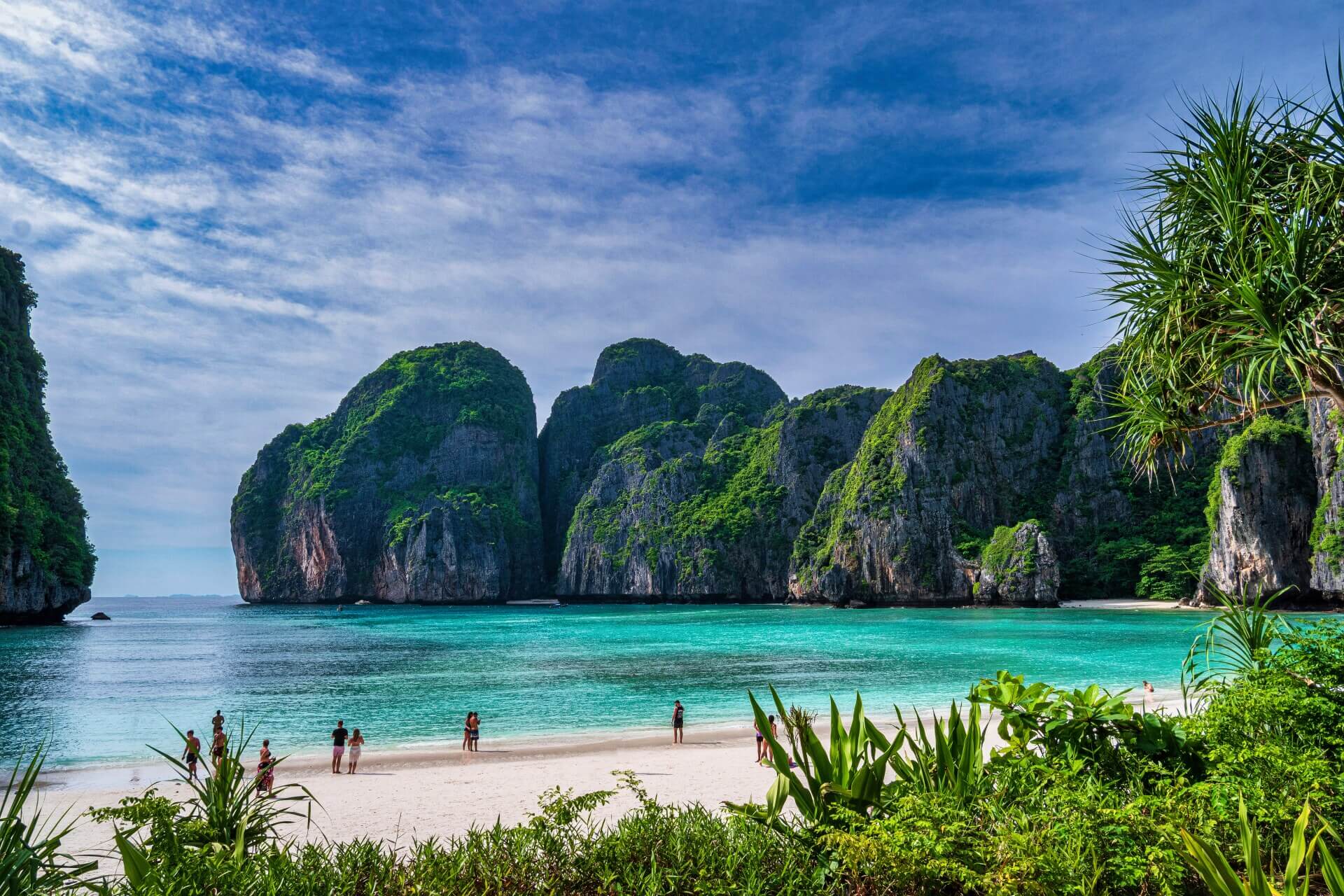 Maya Bay Koh Phi Phi Thailand Maya Bay Koh Phi Phi Thailand