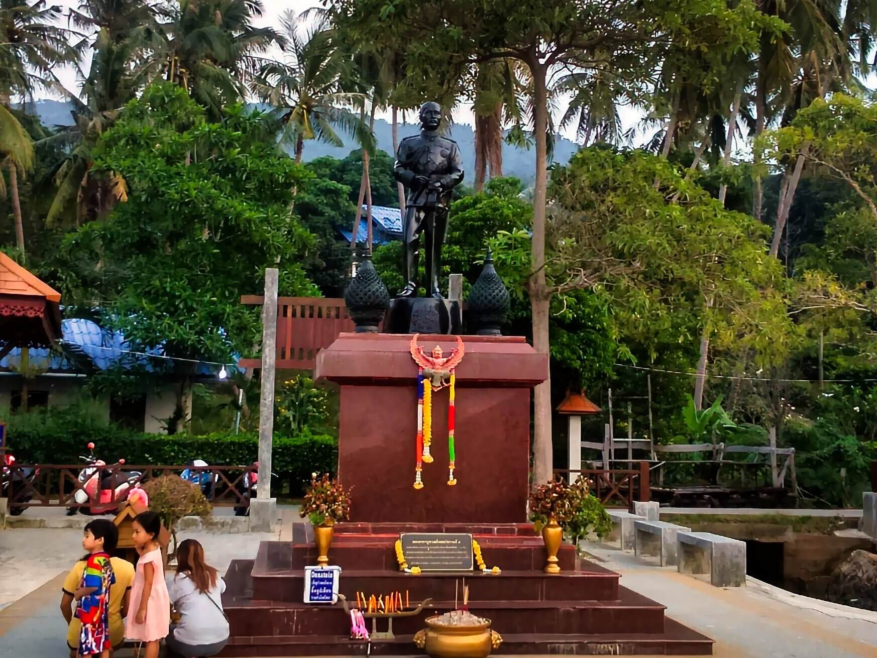 King Rama V Monument - Koh Tao