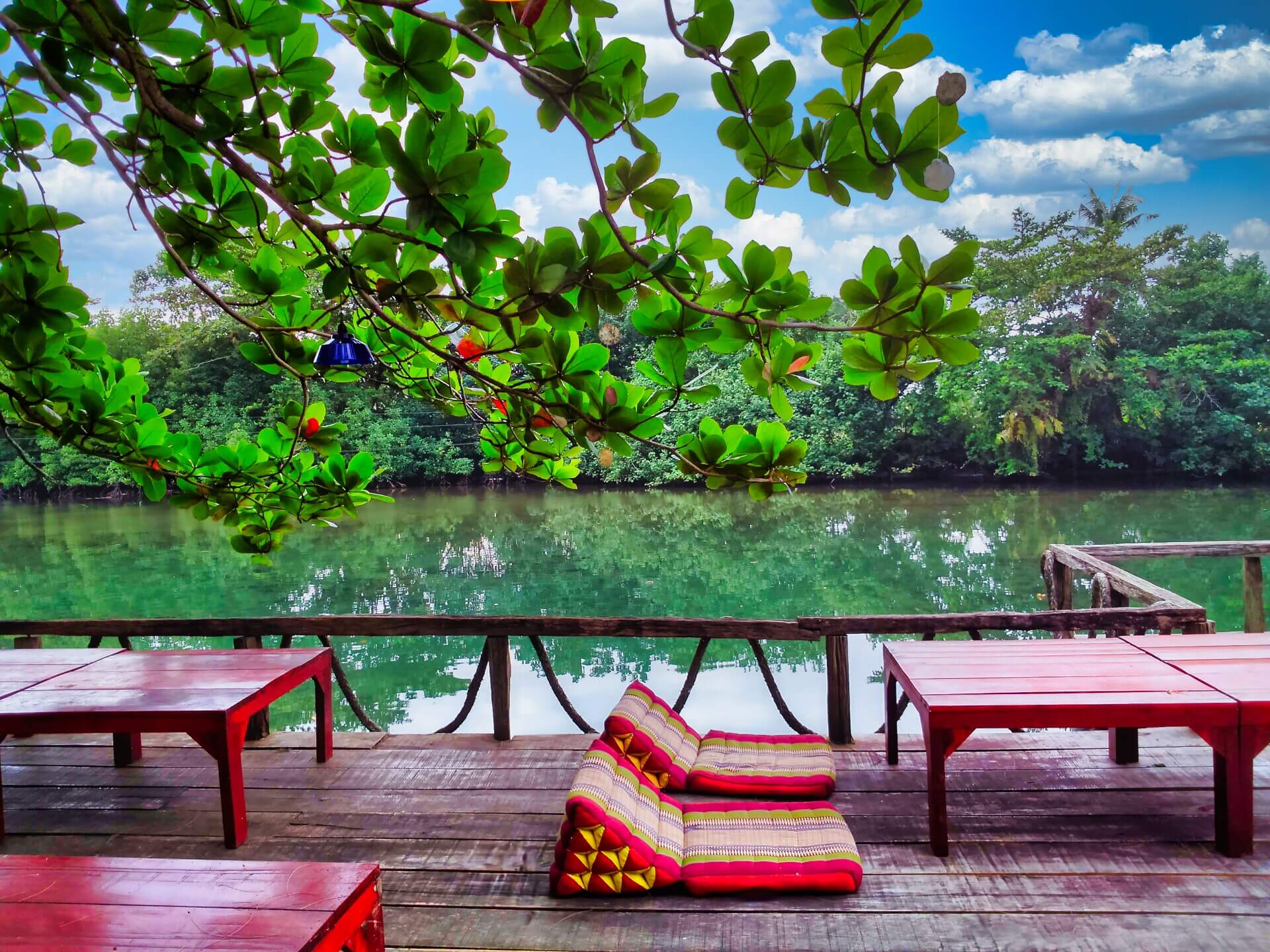 Green Lagoon Koh Chang Bar