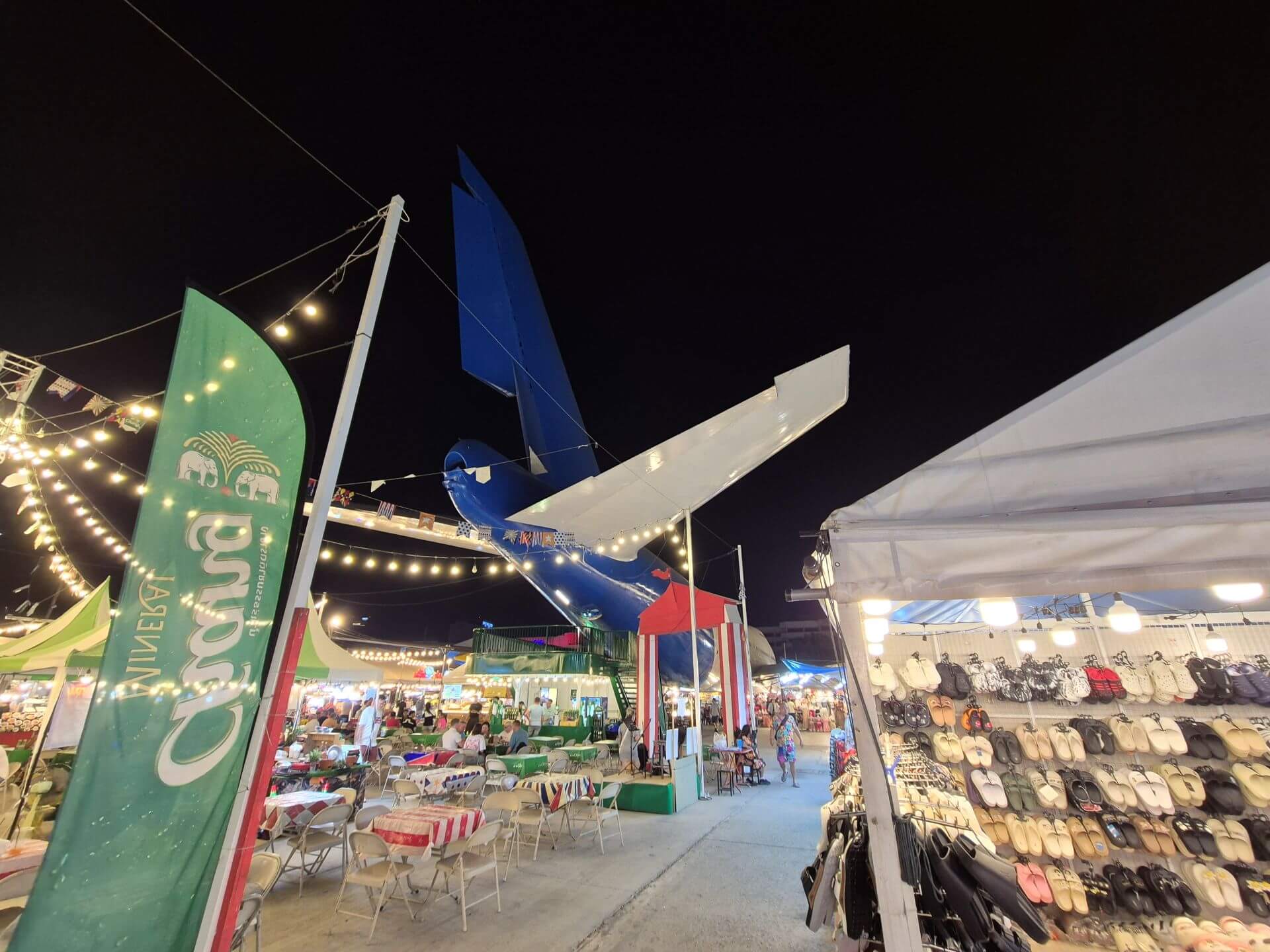 Runway 88 Night Market Boeing 747