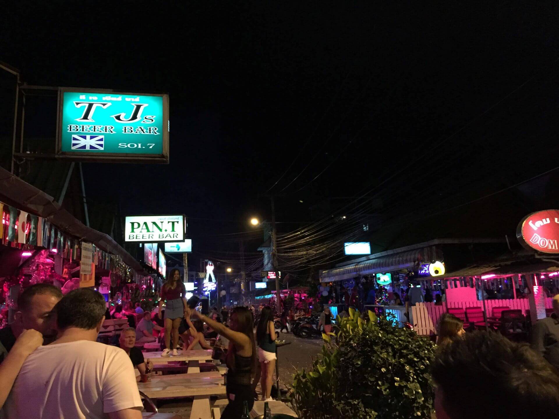 Soi 7 Pattaya bei Nacht