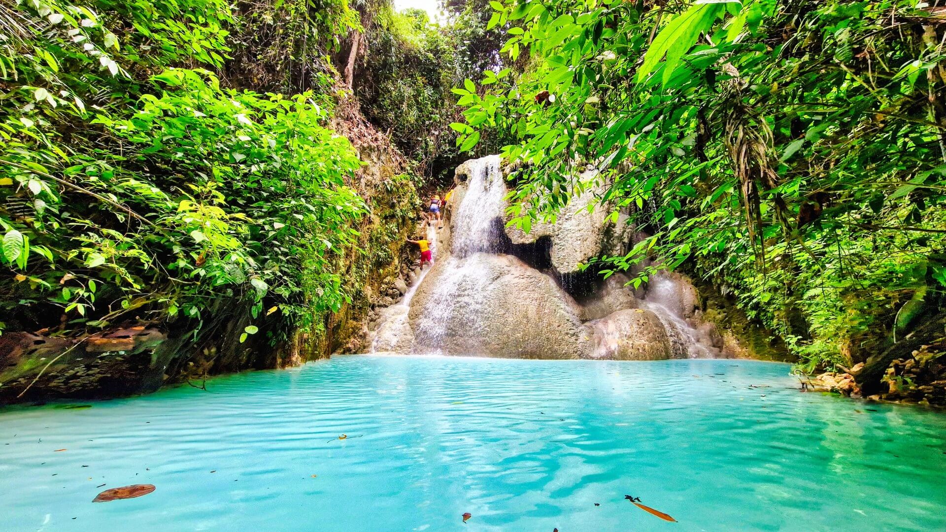 Aguinid Falls